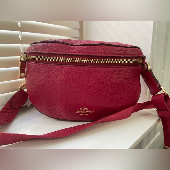 Coach Raspberry Women's Belt bag - Picture 1 of 6